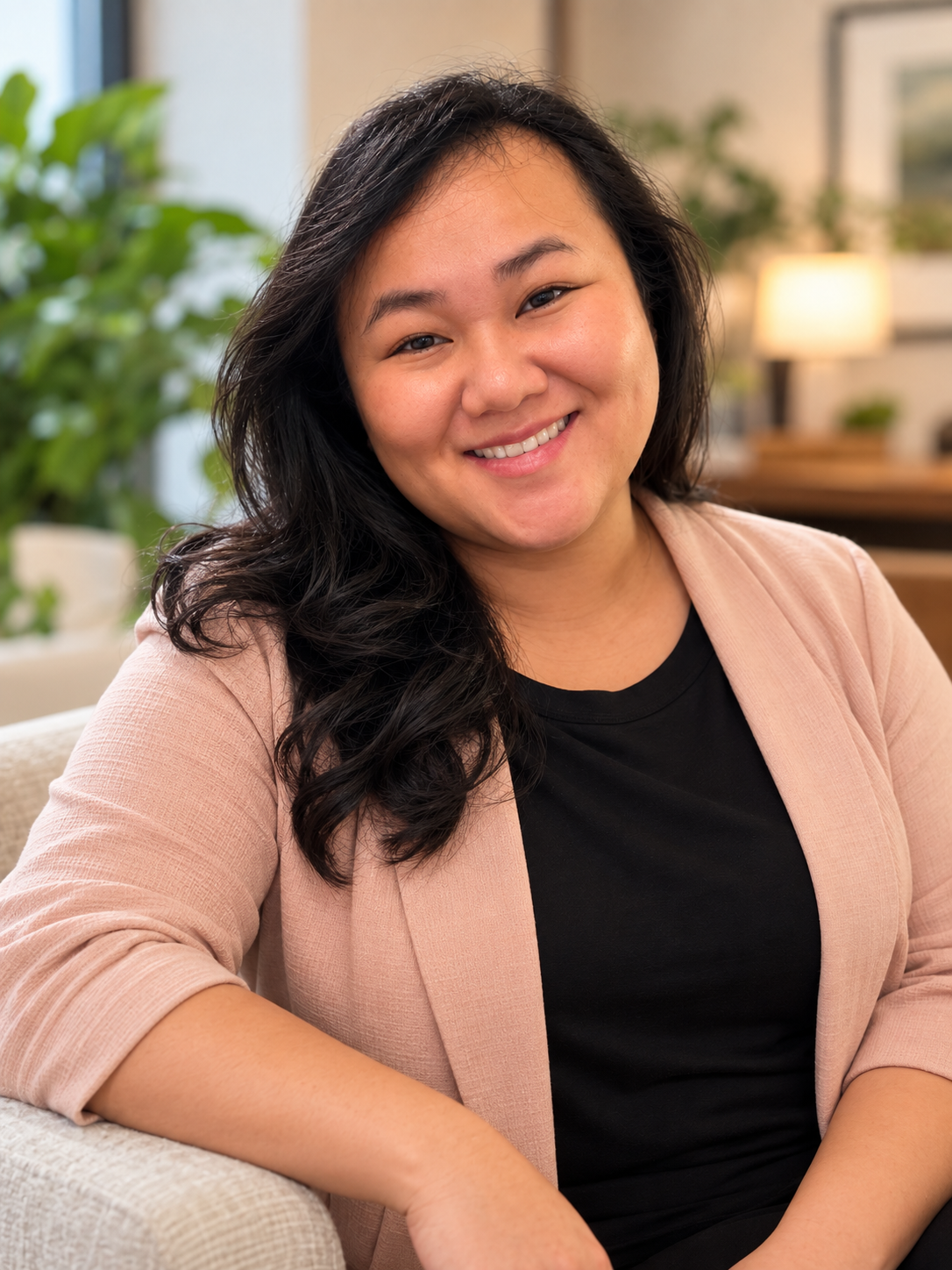 Portrait of Neuchee Chang, Lead Employee at EvrBranch